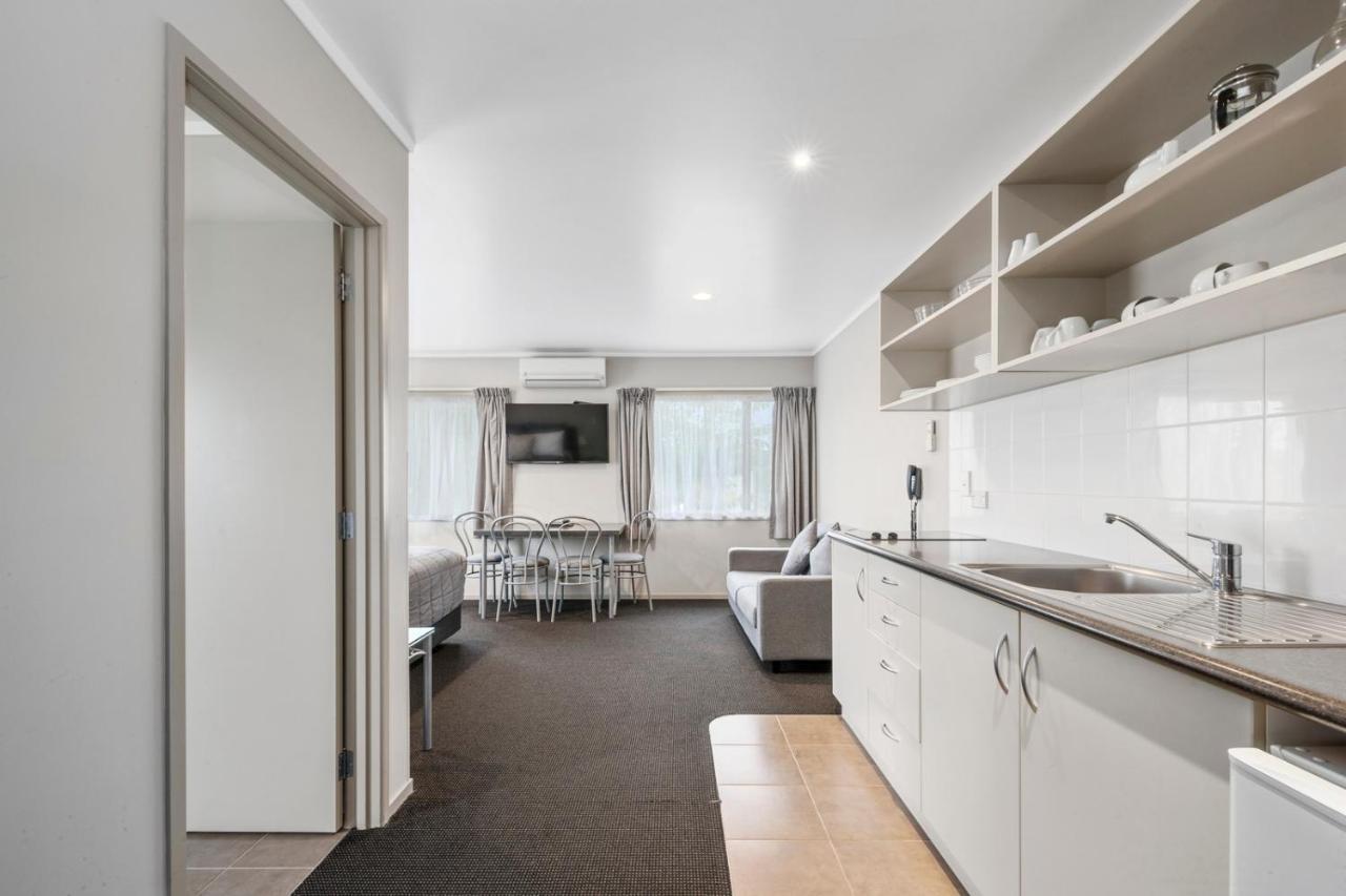 Ashbrook Motel Таупо Экстерьер фото