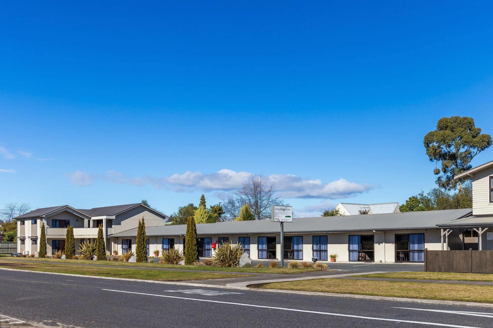 Ashbrook Motel Таупо Экстерьер фото